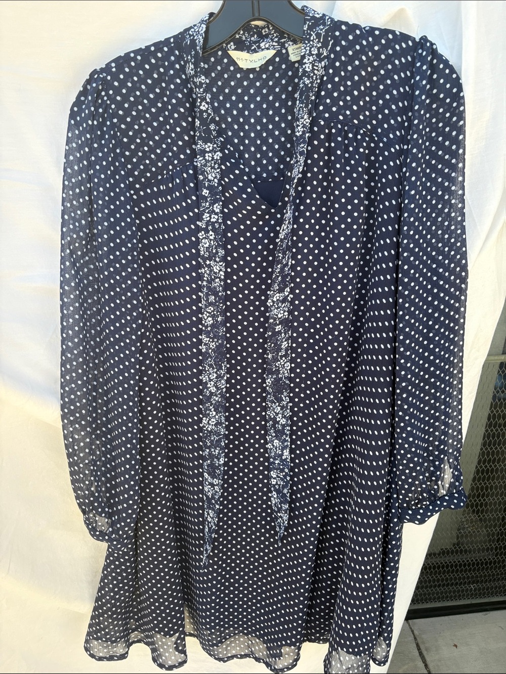 11.1Tylo Women's Navy Polka Dot Long-Sleeve Tie-Neck Dress